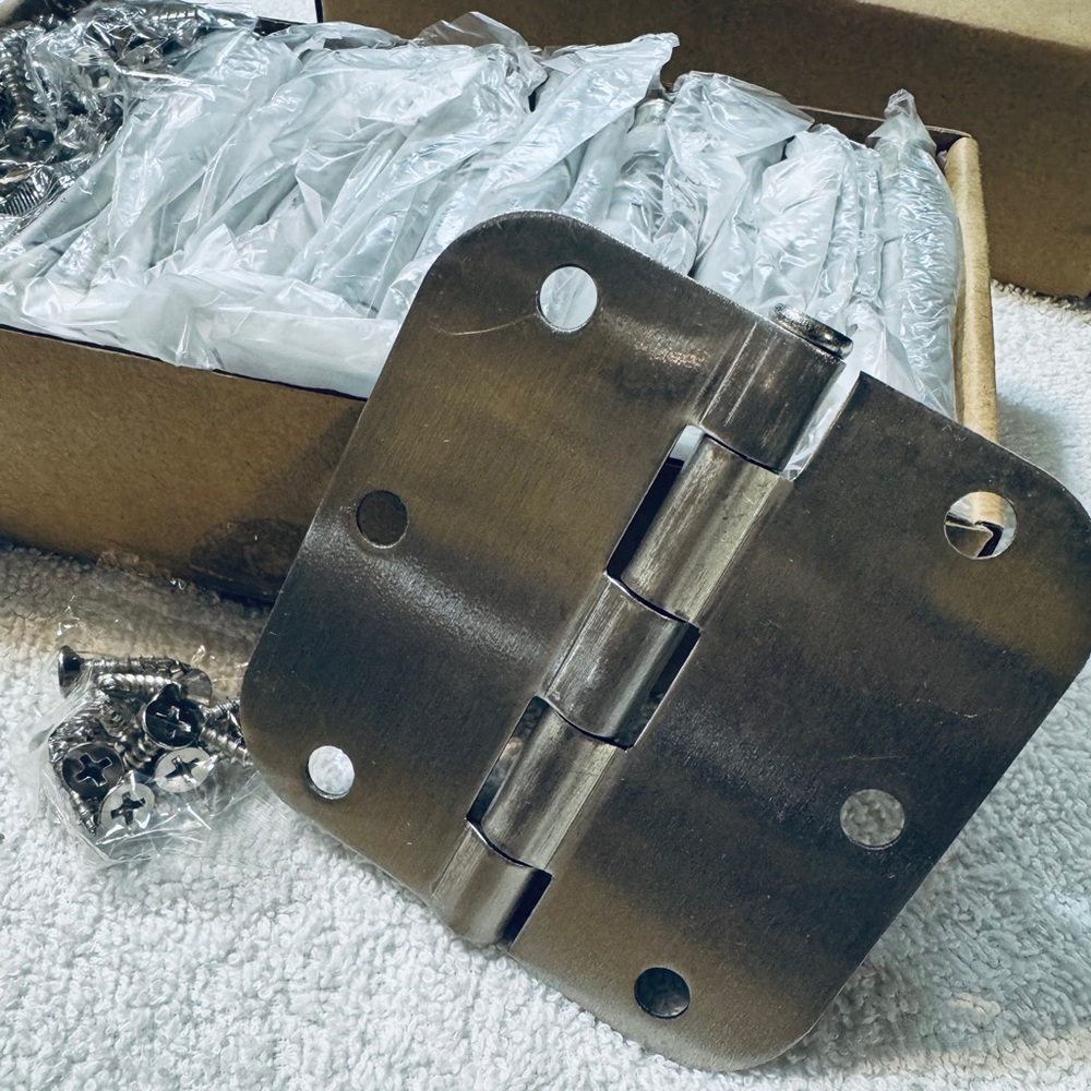 18 pk door hinges- Satin Nickel- NIB